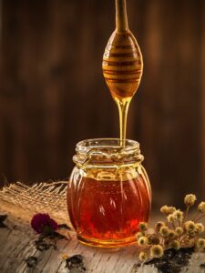 Medicinal properties of honey are benefits and side effects for health and beauty nutrition in Telugu